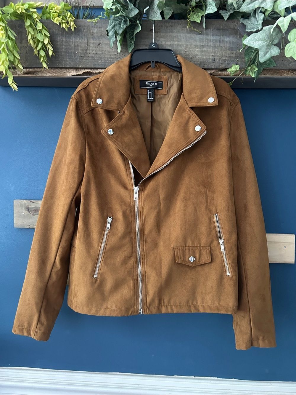 Forever 21 Camel Suede Moto Biker Jacket Large EUC